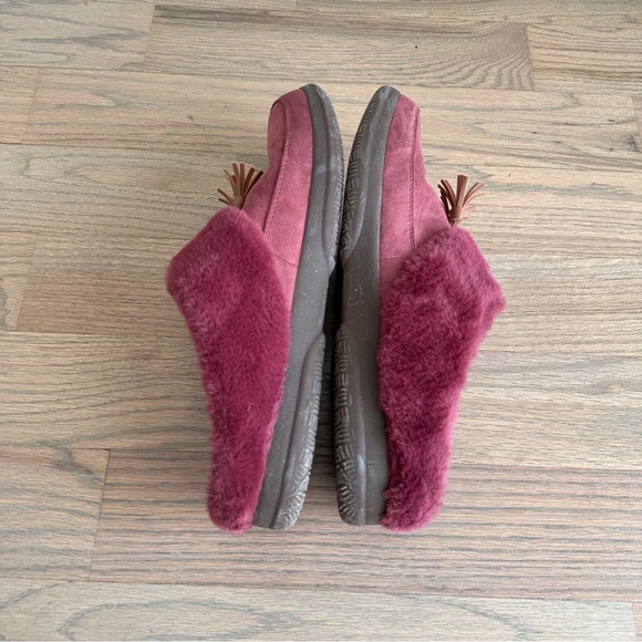 VIONIC Microfiber Slippers with Suede Tassel Faux Fur - Perrin Size 11 - Picture 4 of 7